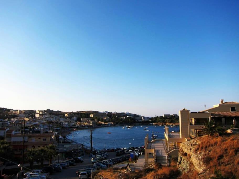 Lenico Beachfront Suites Agia Pelagia  Exterior photo