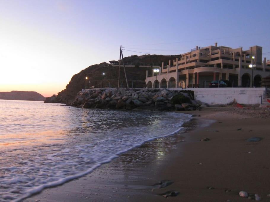 Lenico Beachfront Suites Agia Pelagia  Exterior photo